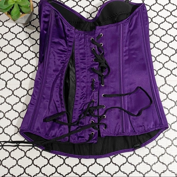 Coquette underwire Bustier - Picture 4 of 7